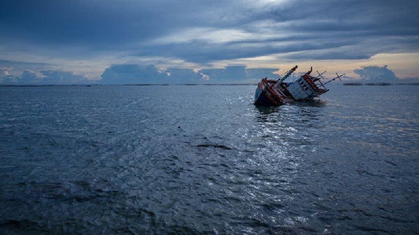 صفاقس: وفاة 3 بحارة في غرق مركب صيد