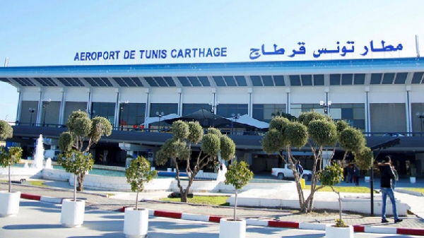 تونس تعلق الرحلات الجوية مع المملكة المتحدة وجنوب إفريقيا