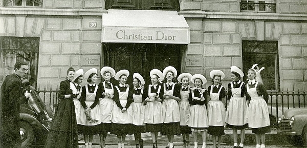 Granville. Musée Dior : tous en rose pour la Sainte-Catherine !