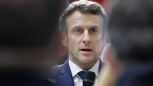 Guerre en Ukraine : "Cette guerre durera" et "il faut nous y préparer", prévient Emmanuel Macron