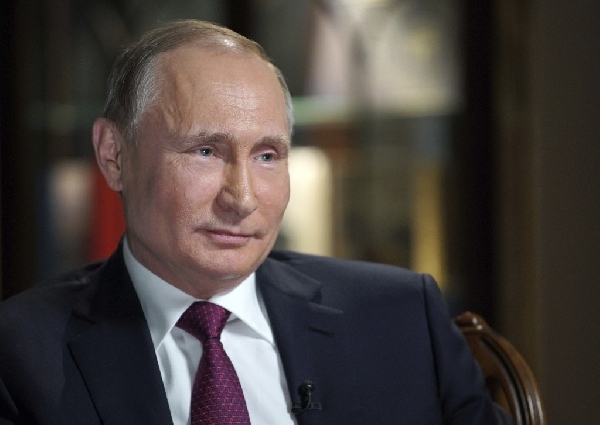 Vladimir Poutine annonce mettre en alerte la "force de dissuasion" nucléaire russe