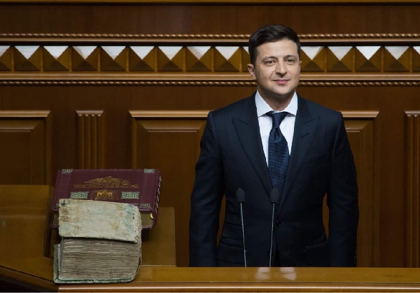 Le président ukrainien déchu exhorte Zelensky à mettre fin à l