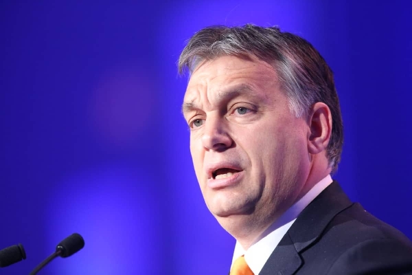 Le Hongrois Orban parle à Poutine et demande une trêve immédiate