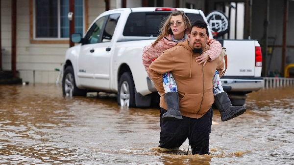 Des dizaines de morts dues aux tempêtes et aux inondations en Californie