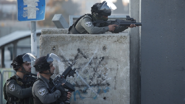 Une opération israélienne dans une ville de Cisjordanie fait au moins 10 morts et des dizaines de blessés