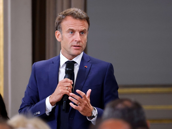 Emmanuel Macron critiqué pour avoir surestimé les investissements dans le système de santé français