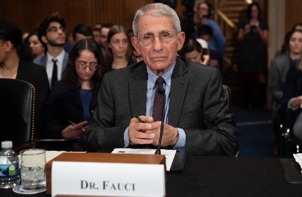 Accusation de parjure contre Anthony Fauci : Le sénateur républicain demande une enquête sur le financement de la recherche en Chine liée à la pandémie de Covid