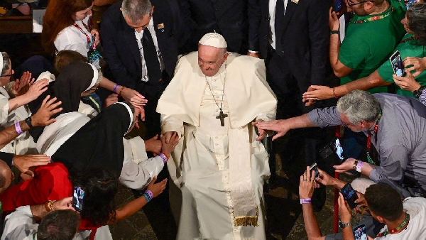Le pape François rencontre des victimes d