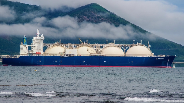 Gazprom Expédie avec Succès du Gaz Naturel Liquéfié (GNL) par la Route Maritime du Nord vers la Chine