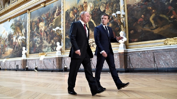 Les Échanges Tendus entre Macron et Poutine : Un Dialogue Diplomatique en Péril?