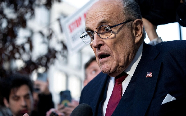 Rudy Giuliani, Ancien Avocat de Trump, en Faillite après une Condamnation à Payer des Millions de Dollars